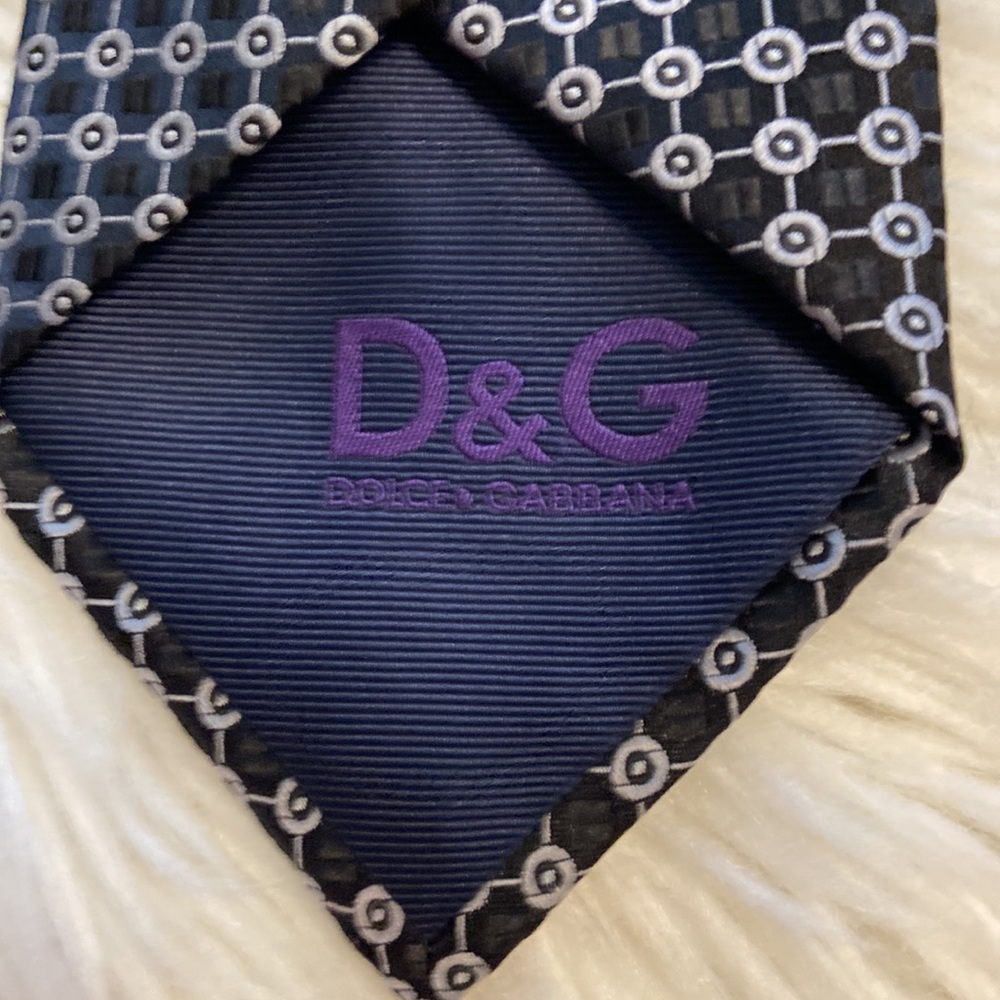 DOLCE GABANA MAN TIE EXCELLENT CONDITION SEE ALL PHOTOS - Picture 9 of 12